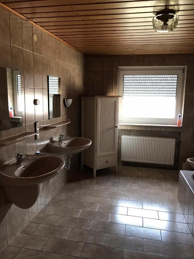 Gaestehaus Zur Schmiede Burghaun Екстериор снимка