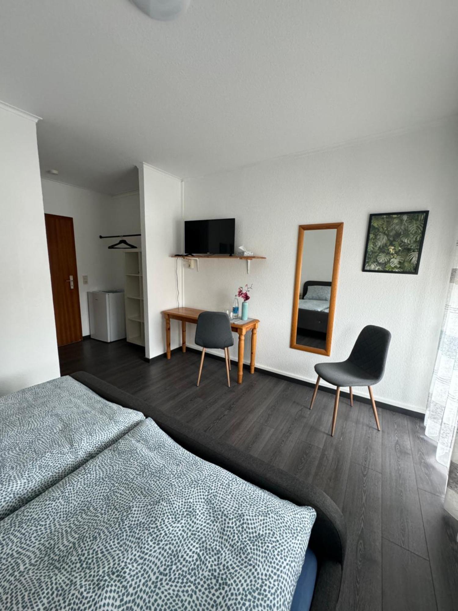 Gaestehaus Zur Schmiede Burghaun Екстериор снимка
